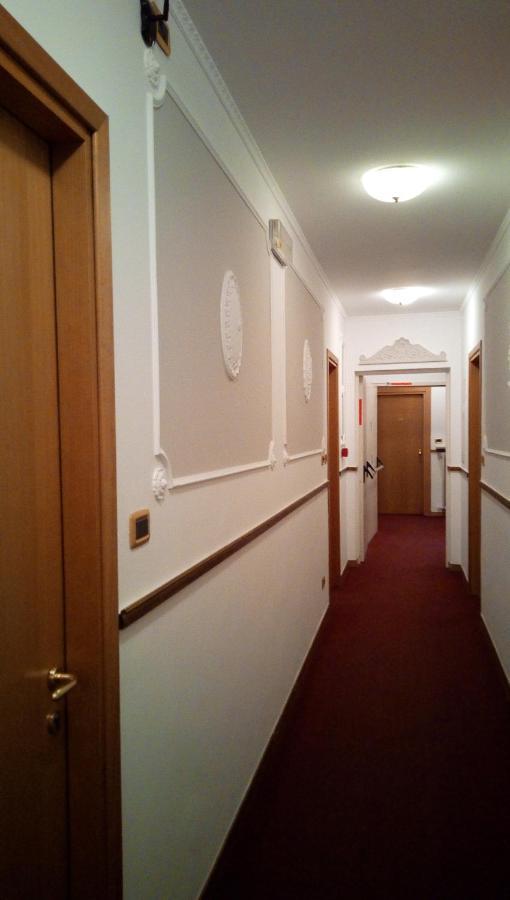 Hotel Concorde Lodi Centro Esterno foto